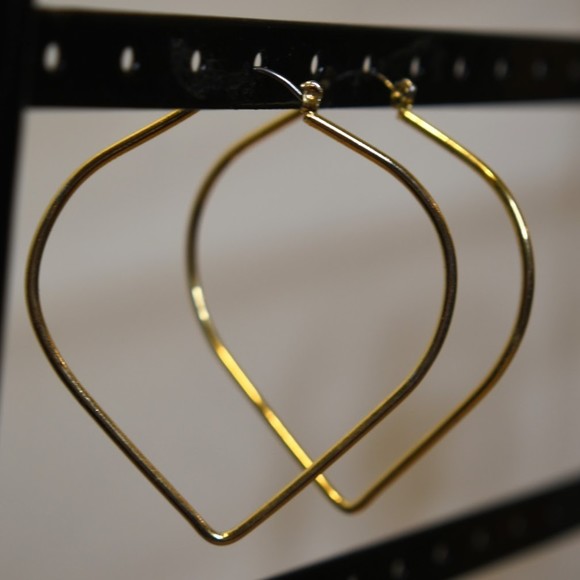 Heart Shaped Gold Plated Hoop Earrings - Picture 1 of 2